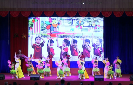 Chủ đề: Ươm mầm xanh, Thắp sáng tương lai - Đội thi cơ sở Mầm non