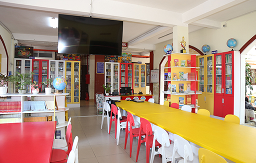 Thư viện sách trường Tiểu học, THCS và THPT Ngô Thời Nhiệm tại cơ sở Thủ Đức