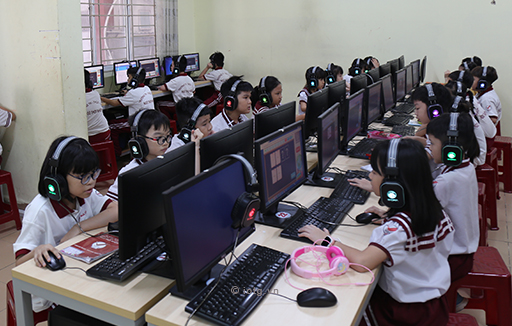 Tổ chức thi Olympic tiếng Anh trên internet cấp trường cho học sinh khối Tiểu học