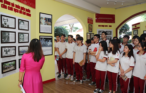 Tổ Lịch sử: Dạy và học bằng phương pháp STEM