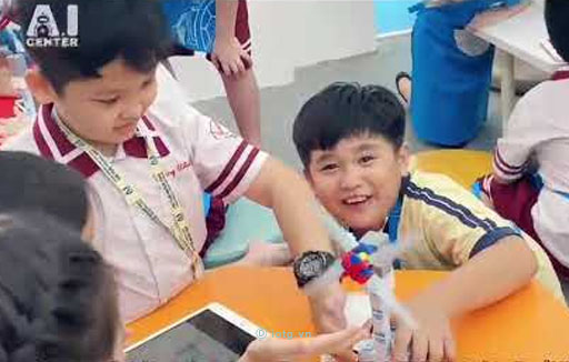 Trải nghiệm Chương trình giáo dục Stem Robotics - Hoạt động hè trường Ngô Thời Nhiệm