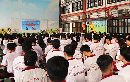 Trường Ngô Thời Nhiệm tổ chức buổi đối thoại giữa học sinh và lãnh đạo nhà trường - Lắng nghe, thấu hiểu và đồng hành