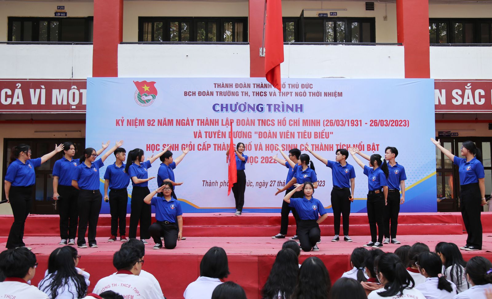 Lễ kỷ niệm 92 năm thành lập Đoàn TNCS Hồ Chí Minh và tuyên dương GV - HS đạt thành tích cao
