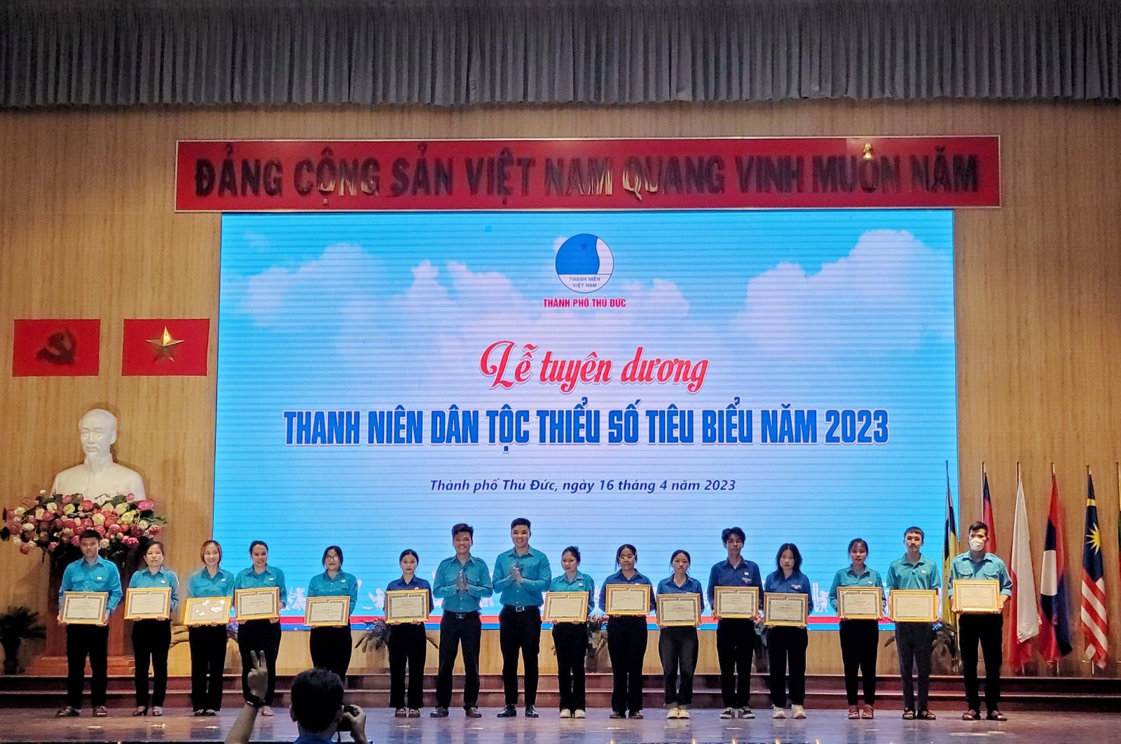 Kỷ niệm 15 năm ngày văn hóa các dân tộc Việt Nam tuyên dương 'Thanh niên dân tộc thiểu số tiêu biểu' năm 2023