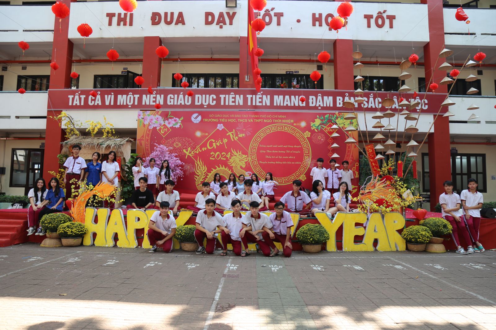 Hội xuân hệ thống trường Ngô Thời Nhiệm: Vui tươi và hạnh phúc