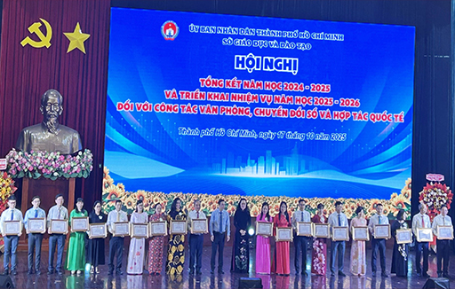 Trường Ngô Thời Nhiệm vinh dự nhận Bằng khen của Chủ tịch UBND TP. Hồ Chí Minh – Đạt tiêu chuẩn Trường học số